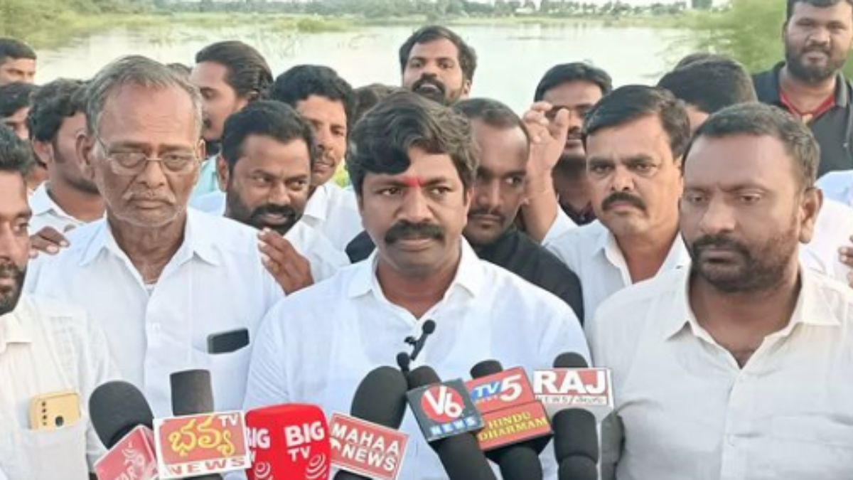Vemula Veeresham