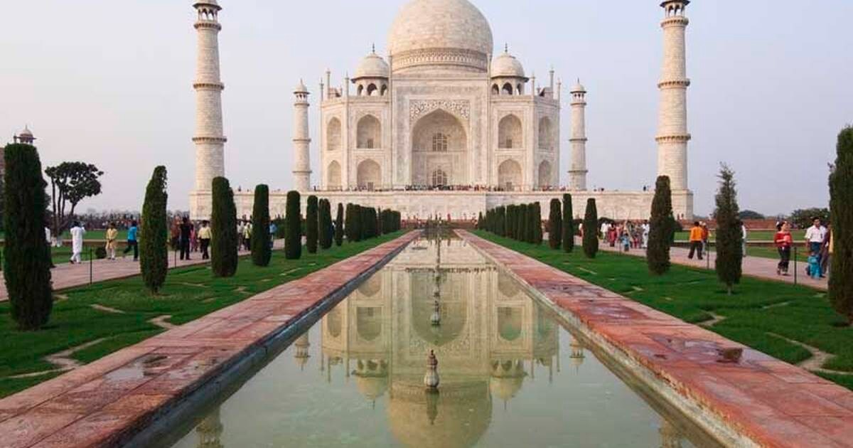 Bomb Threat Creates Panic at Taj Mahal