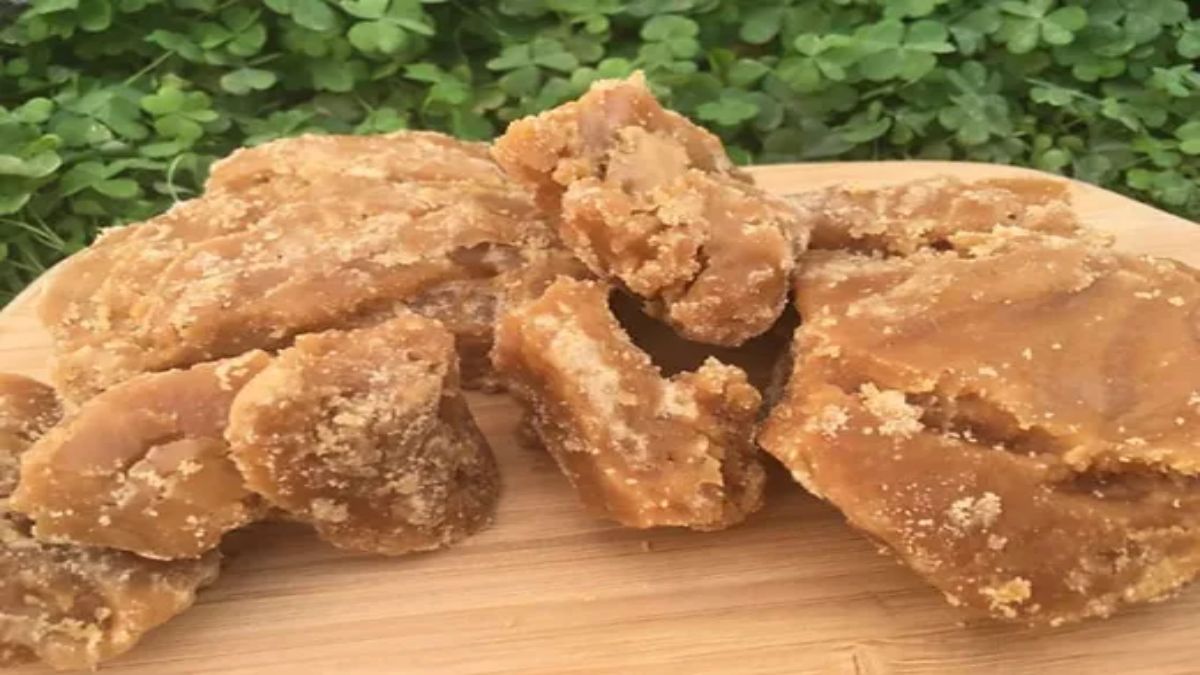 Adulterated Jaggery