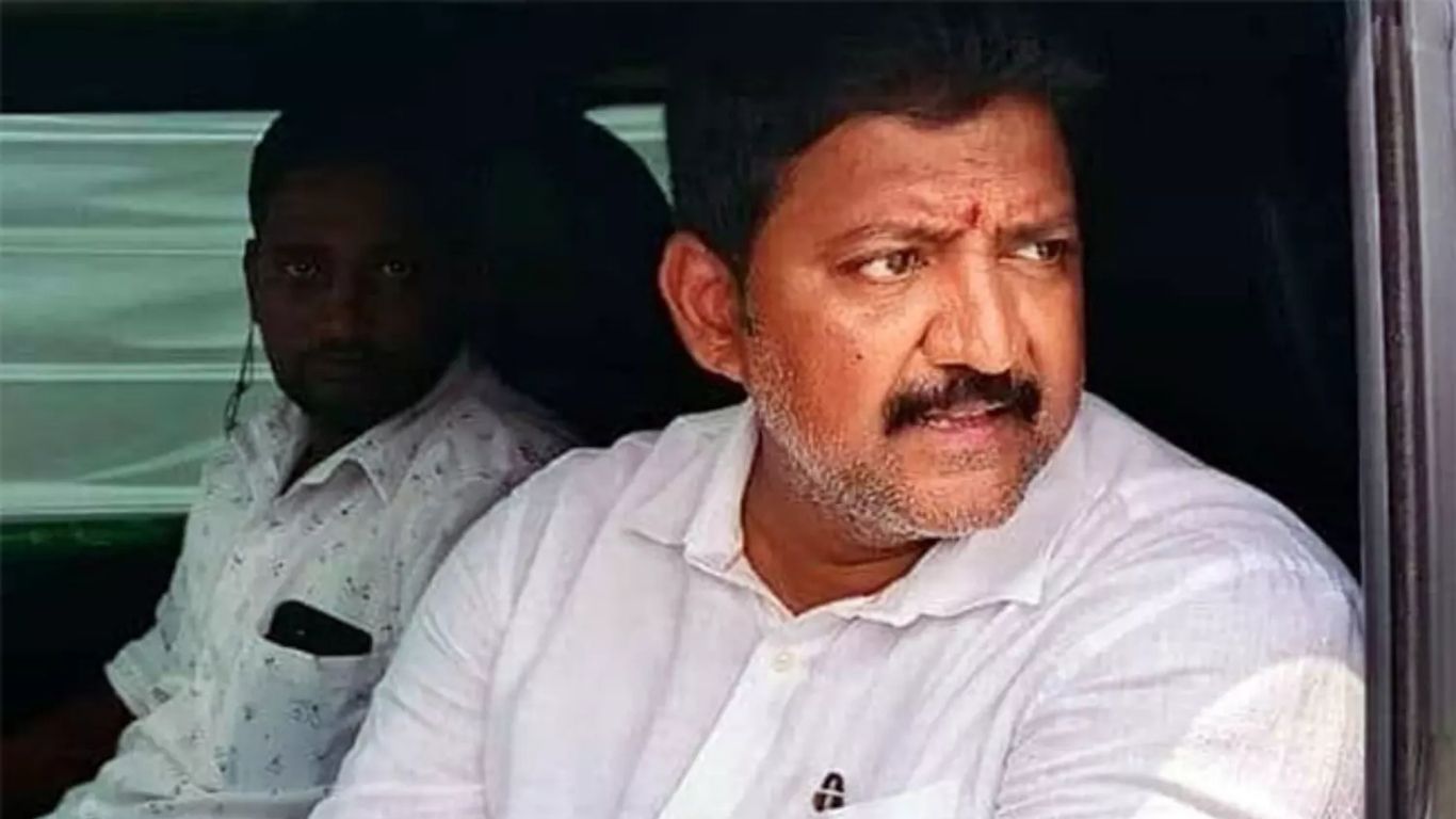 Vallabhaneni Vamsi