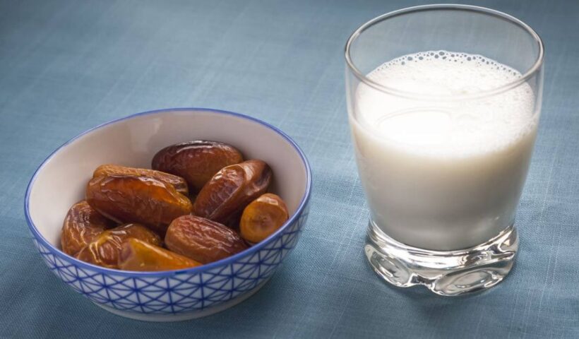 Dates With Milk