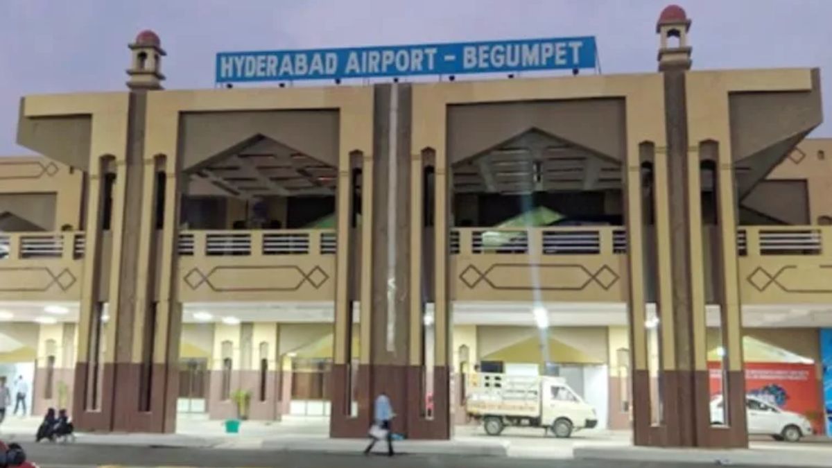 Begumpet Airport: హైదరాబాద్ బేగంపేట ఎయిర్పోర్ట్కు బాంబు బెదిరింపు