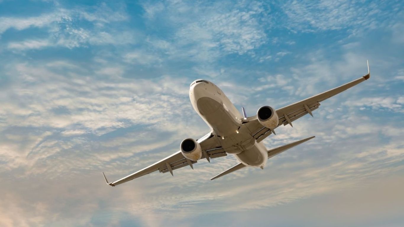 Top 10 Safest Airlines 2025