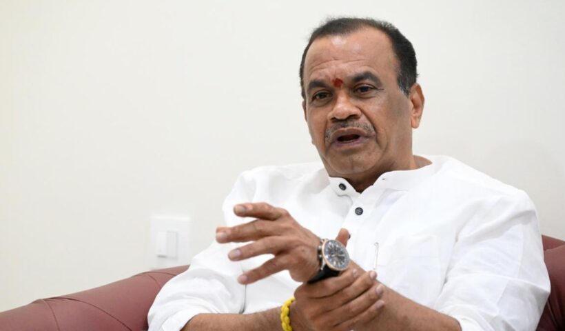 Komatireddy Venkat Reddy