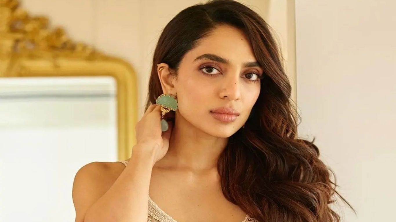 Sobhita Dhulipala