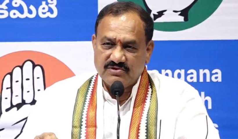 tpcc-chief-mahesh-kumar-goud-chitchat-no-cabinet-expansion-konda-surekha-dismissal-aicc-decision